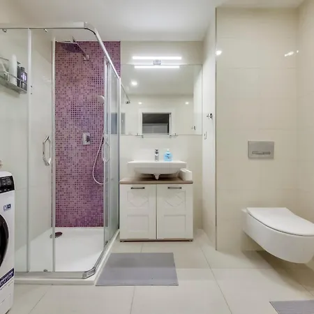 Centrum Bohemia Lux Апартаменты Прага
